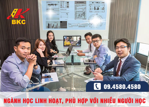 top 8 ly do ban nen chon hoc nganh quan tri kinh doanh 2