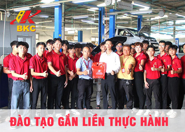 truong cao dang bach khoa sai gon co nhung nganh nao 2