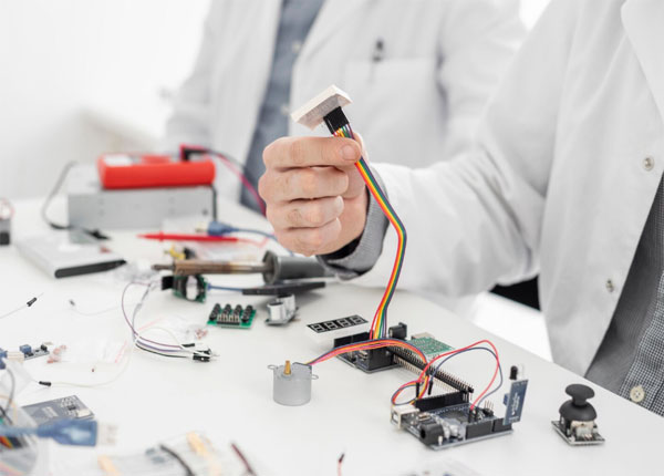 Những ai phù hợp học Cao đẳng Công nghệ Kỹ thuật điện – điện tử? Công nghệ Kỹ thuật điện – điện tử