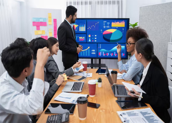 Mức lương sinh viên Cao đẳng Quản trị Marketing mới ra trường hiện nay efwf