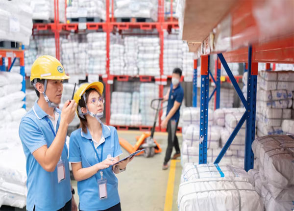 Mức lương ngành Cao đẳng Quản trị Logistics hiện nay là bao nhiêu? tyjt7
