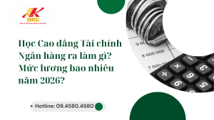 Green and White Professional Finance Presentation 3